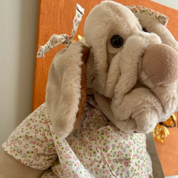 Ganz Vintage 1981 Wrinkles Tan Girl Dog Puppet 17 Plush Toy Original Outfit - Picture 3 of 9